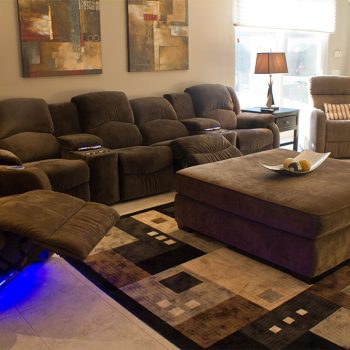 Family Room_0002_IMG_8880
